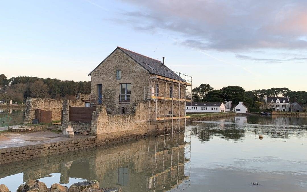 RÉNOVATION D’UNE MAISON EN PIERRE À CARNAC – 2019